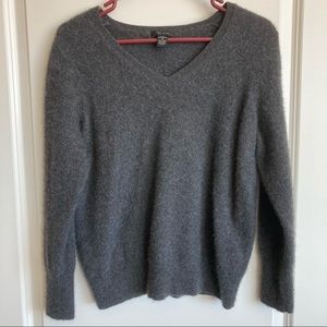 Gray V-Neck Cashmere Sweater